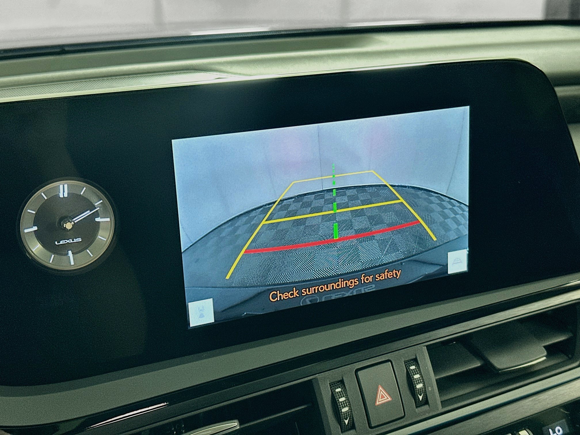 Used 2024 Lexus ES 300h w/ Premium Package FWD image 22