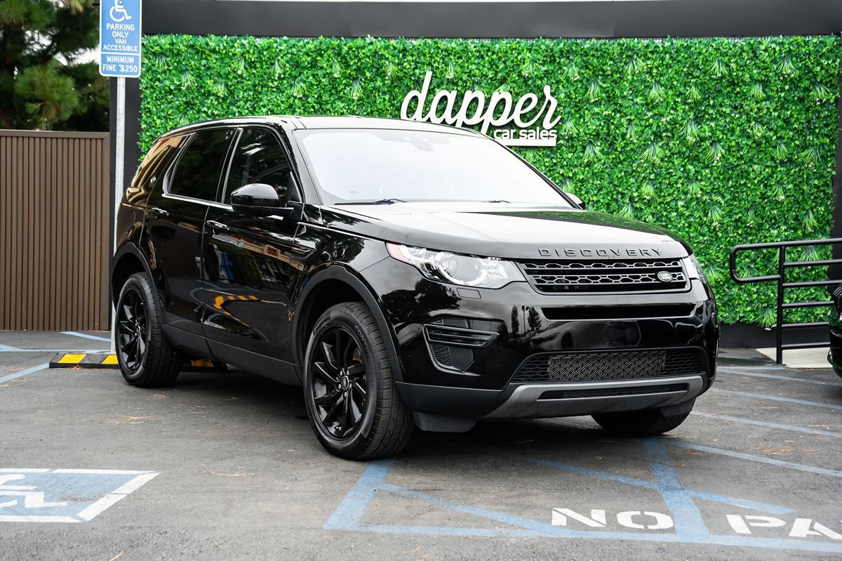 Used 2017 Land Rover Discovery Sport SE AWD/4WD image 3