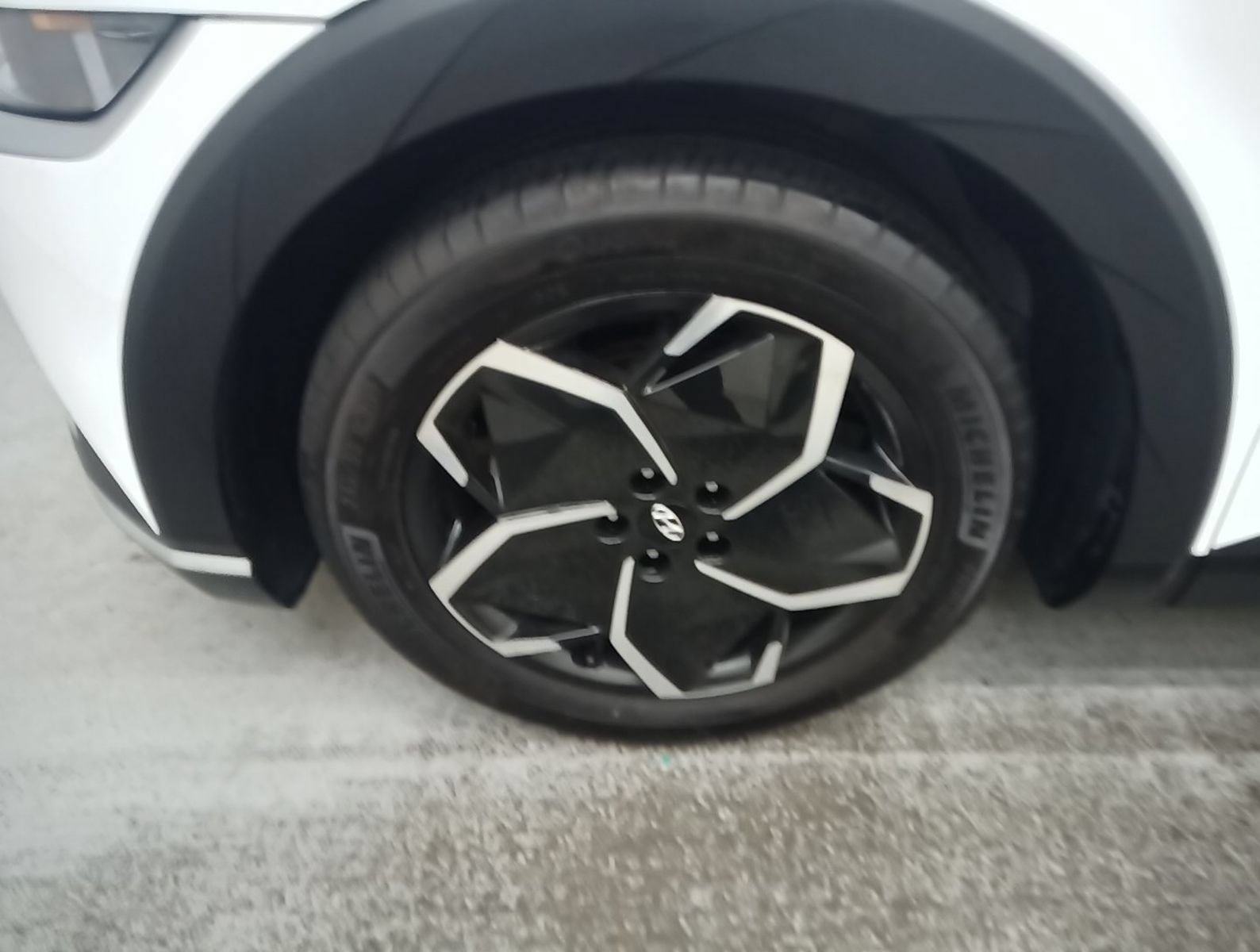 Used 2024 Hyundai Ioniq 5 SEL RWD image 9