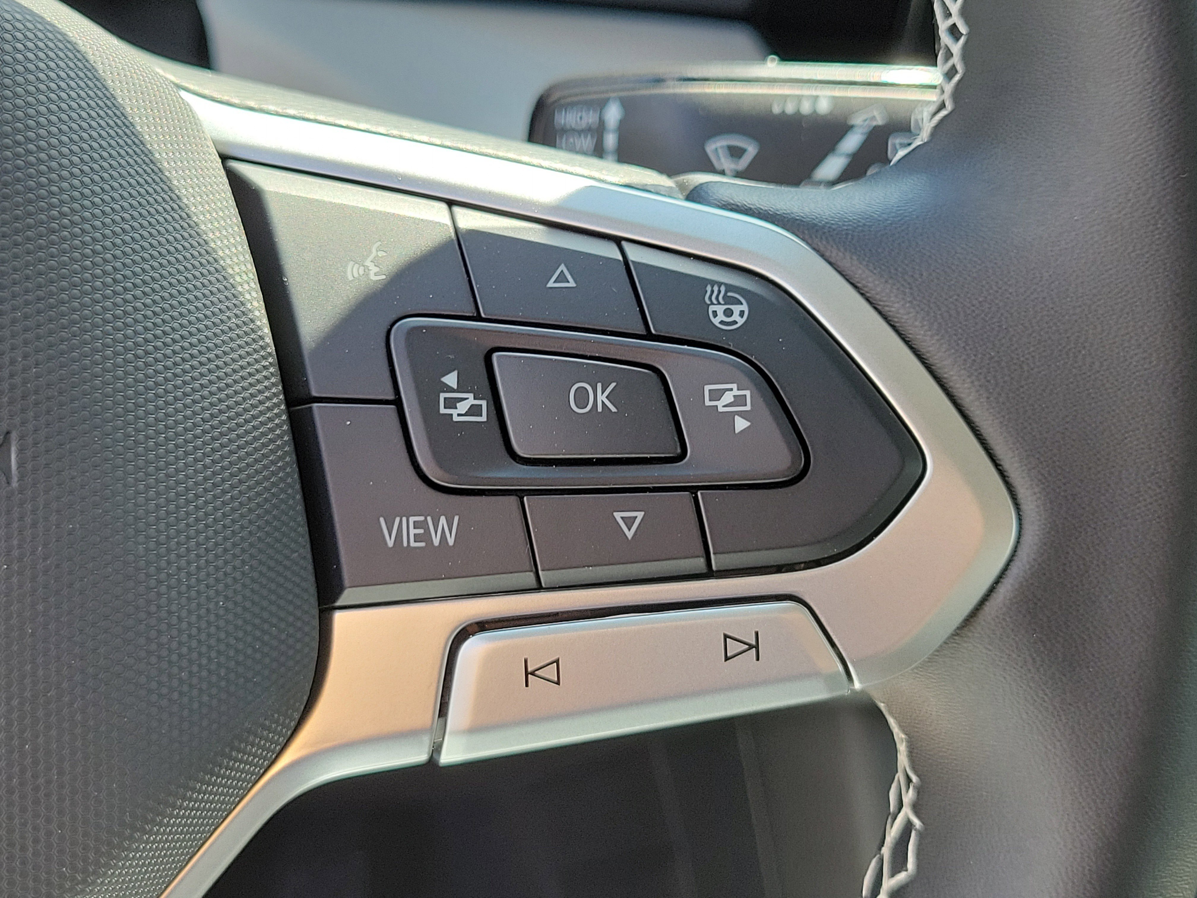 New 2026 Volkswagen Taos S FWD image 24