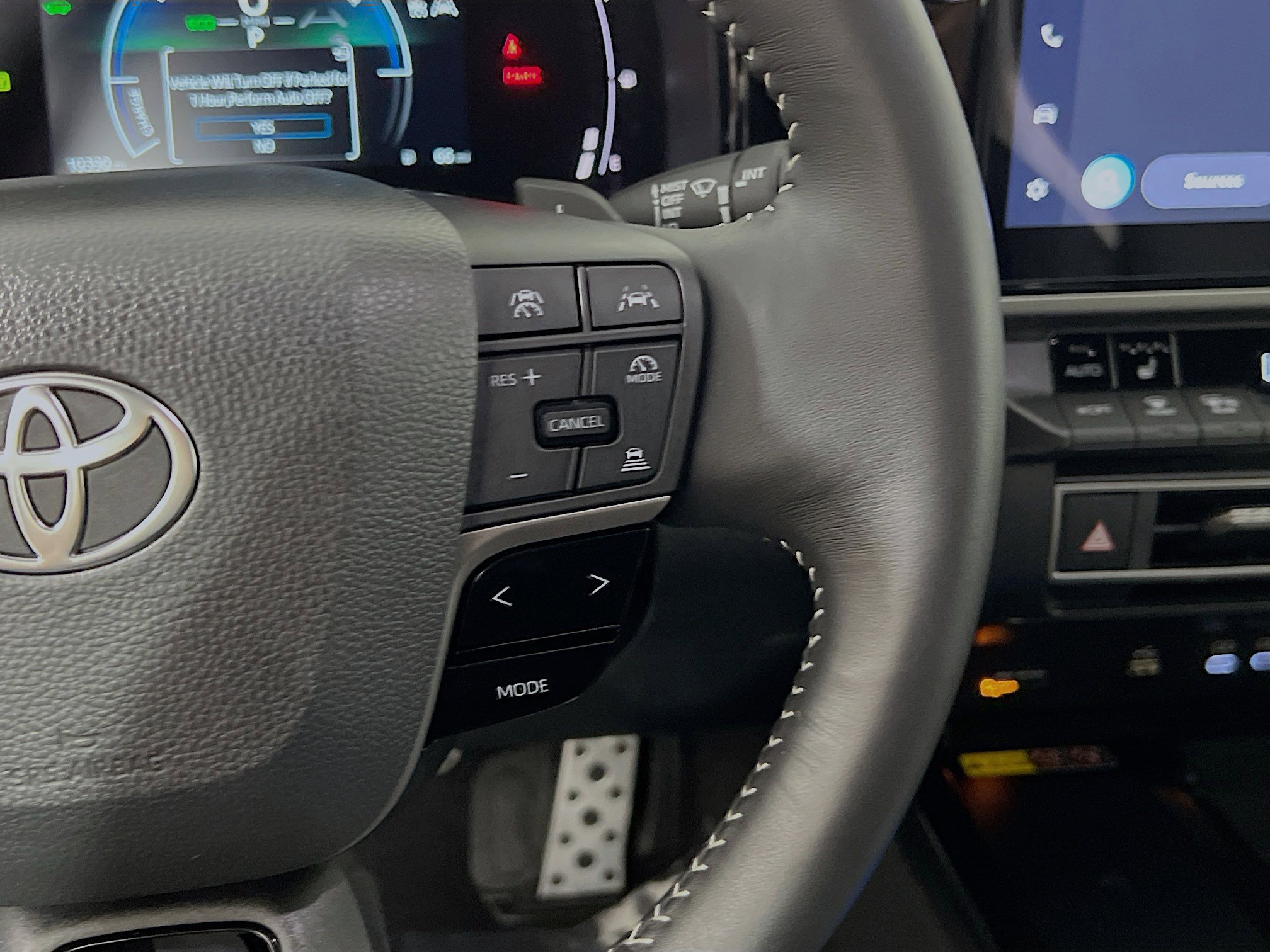 Used 2025 Toyota Camry SE w/ Multimedia Upgrade Package FWD image 20