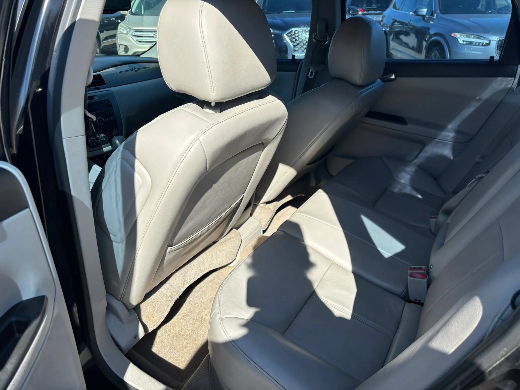 Used 2009 Chevrolet Impala SS w/ Convenience Package FWD image 13