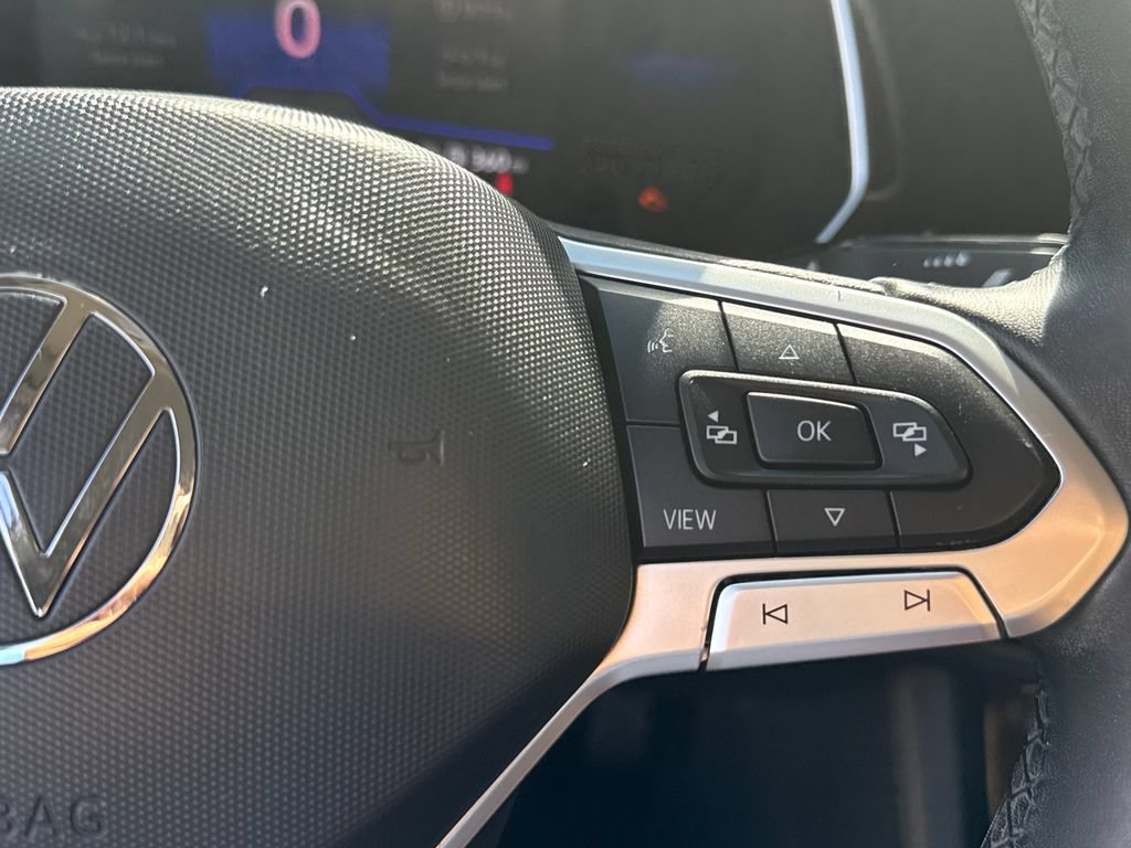 Used 2022 Volkswagen Jetta SE FWD image 16