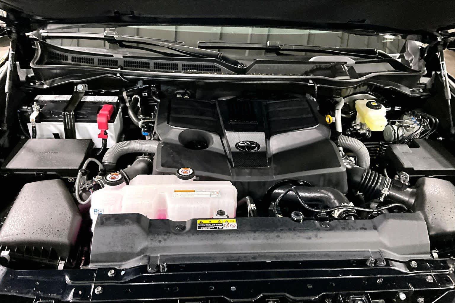 Certified 2026 Toyota Tundra Platinum AWD/4WD image 32