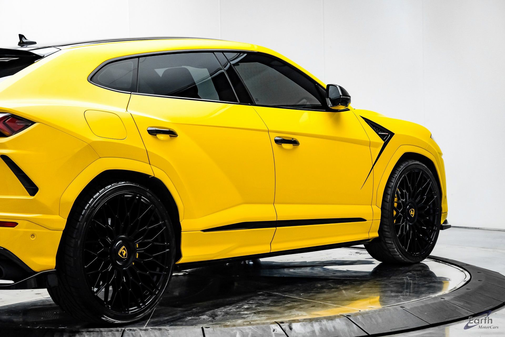 Used 2021 Lamborghini Urus image 20