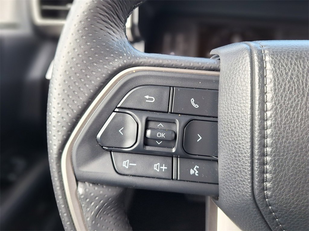 Used 2025 Toyota 4Runner SR5 image 18