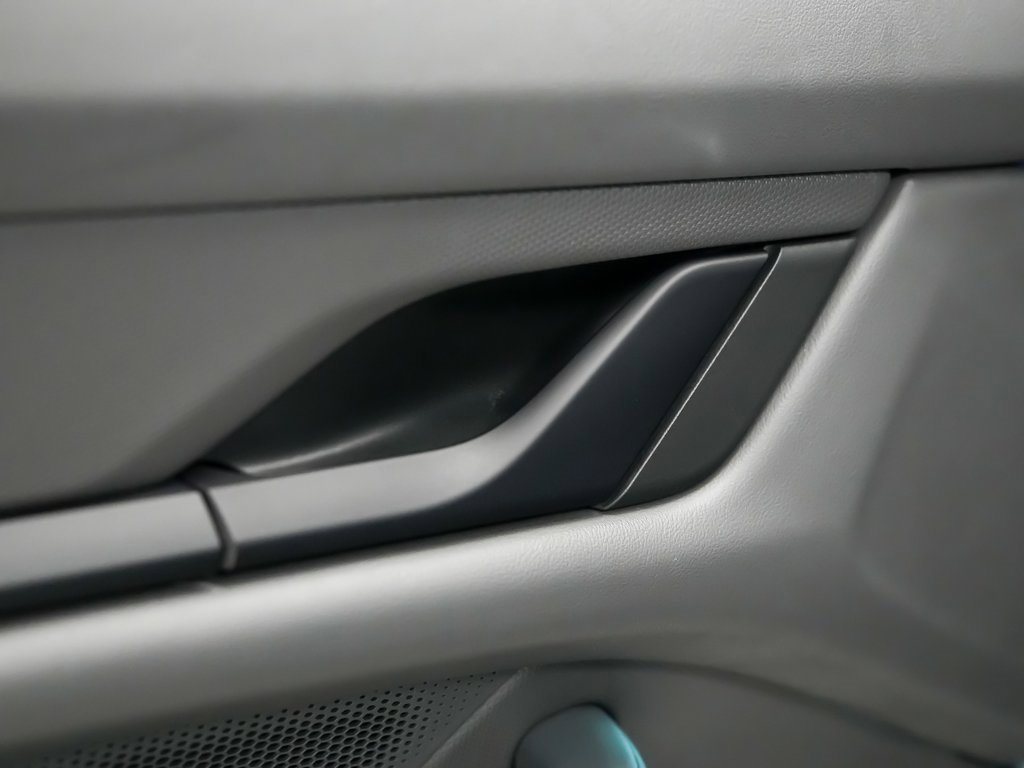 Certified 2022 Porsche Taycan 4S image 16