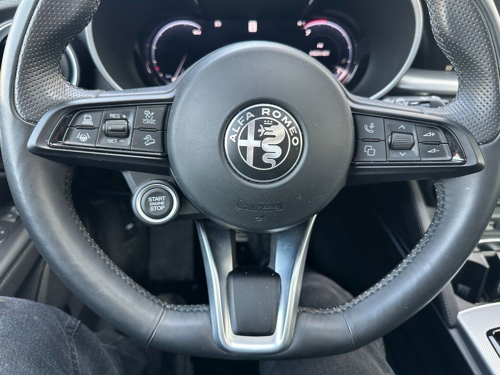Used 2024 Alfa Romeo Stelvio Ti w/ Active Assist Plus Package AWD/4WD image 3