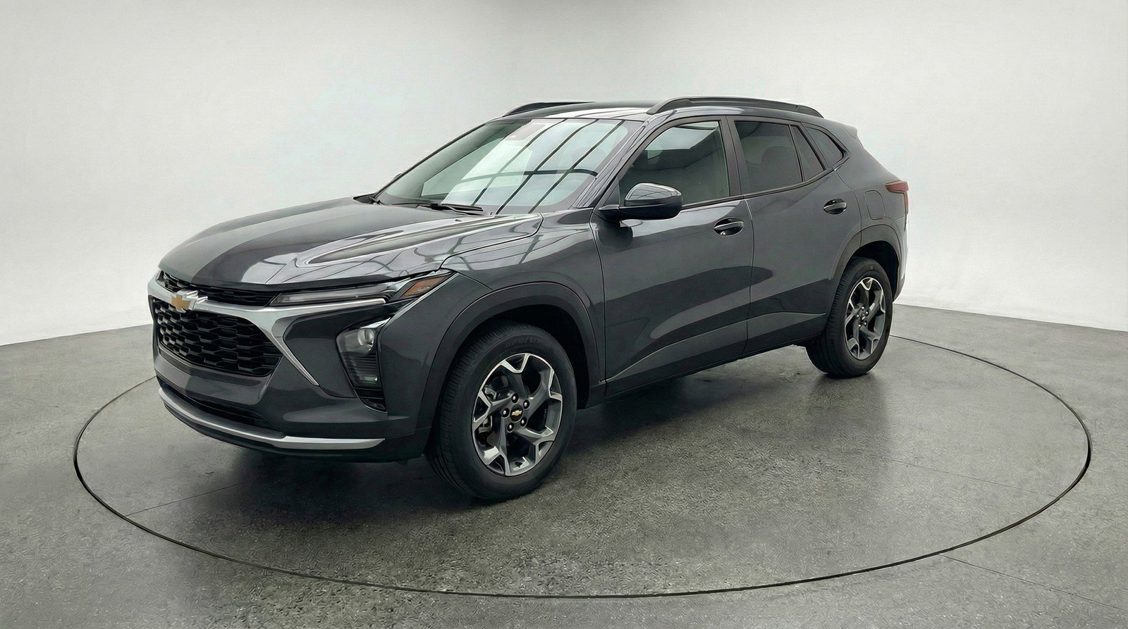 Used 2025 Chevrolet Trax LT image 3