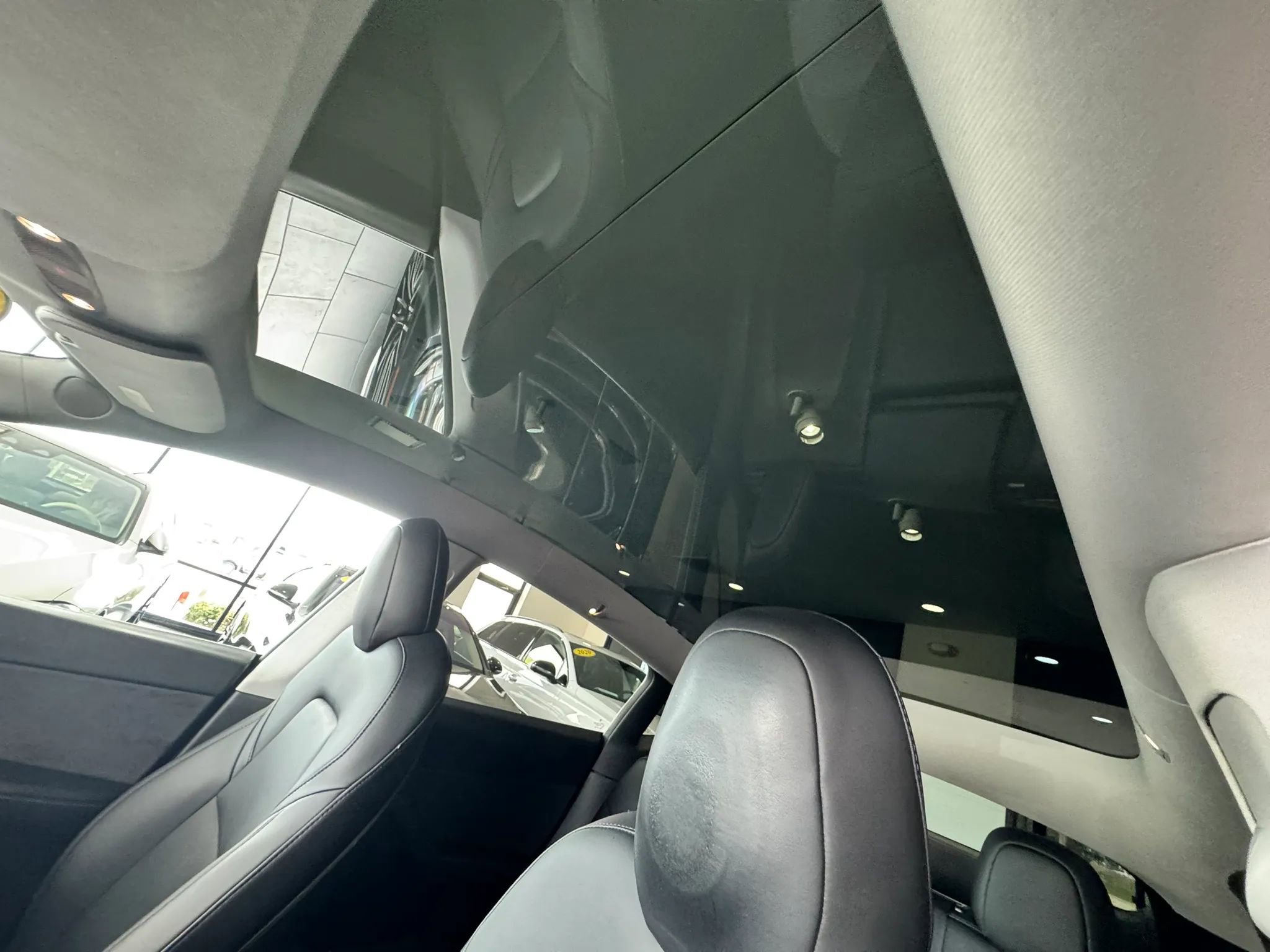 Used 2020 Tesla Model Y Long Range image 37