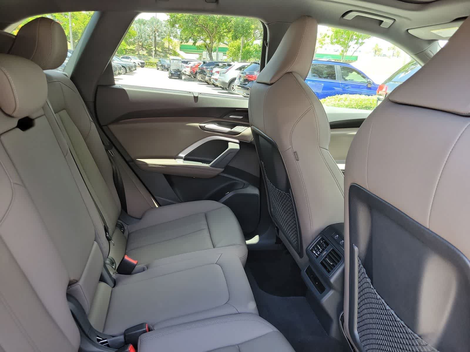 Used 2025 Audi Q5 Premium Plus w/ Premium Plus AWD/4WD image 21