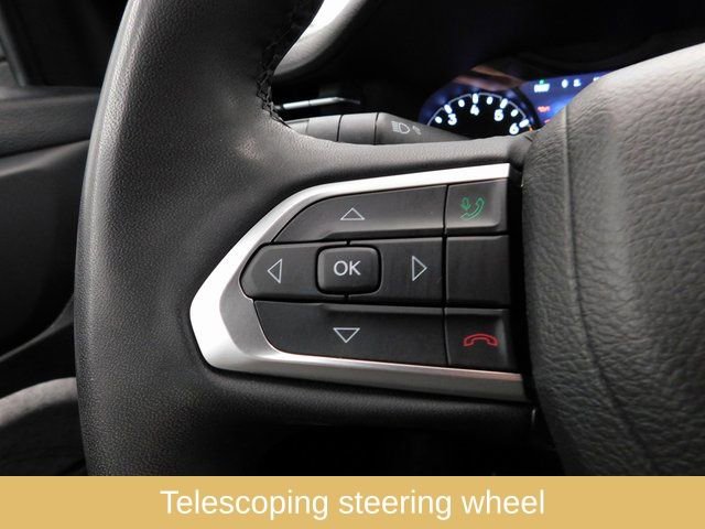 Used 2023 Jeep Compass Latitude image 28