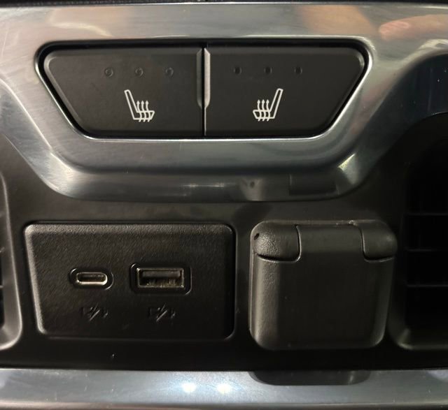 Used 2020 GMC Sierra 1500 AT4 w/ AT4 Premium Package image 17