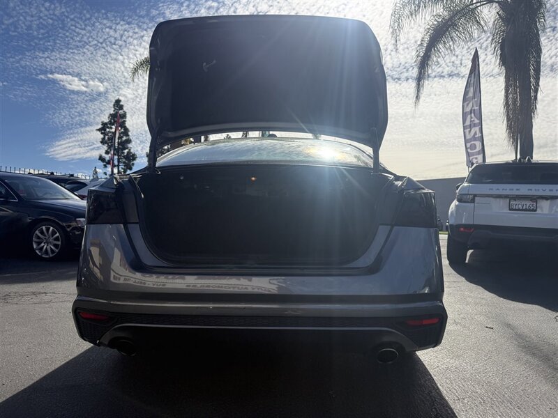 Used 2019 Nissan Altima 2.5 SR FWD image 11