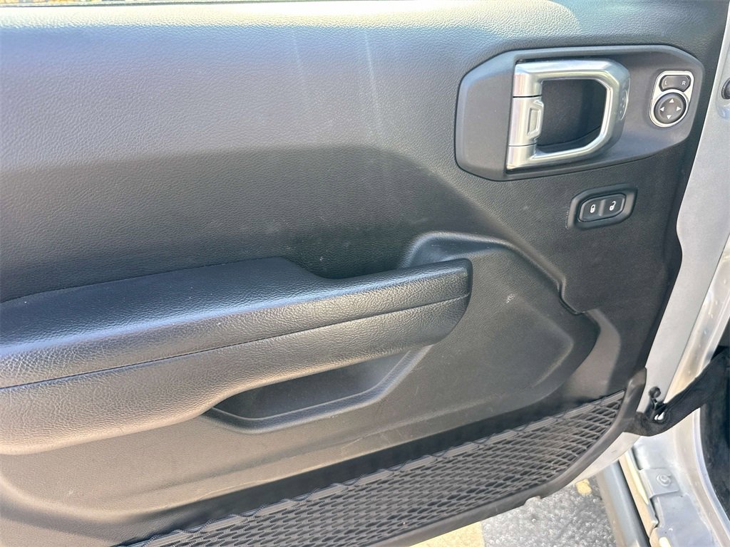 Used 2024 Jeep Wrangler Unlimited Rubicon 4xe image 22