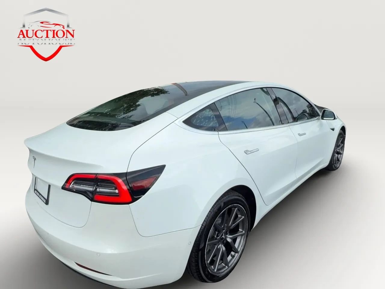 Used 2018 Tesla Model 3 Long Range RWD image 5