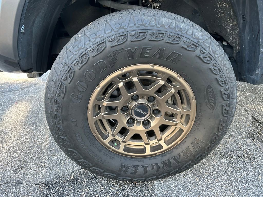 Certified 2023 Toyota Tacoma 4x4 Double Cab image 9