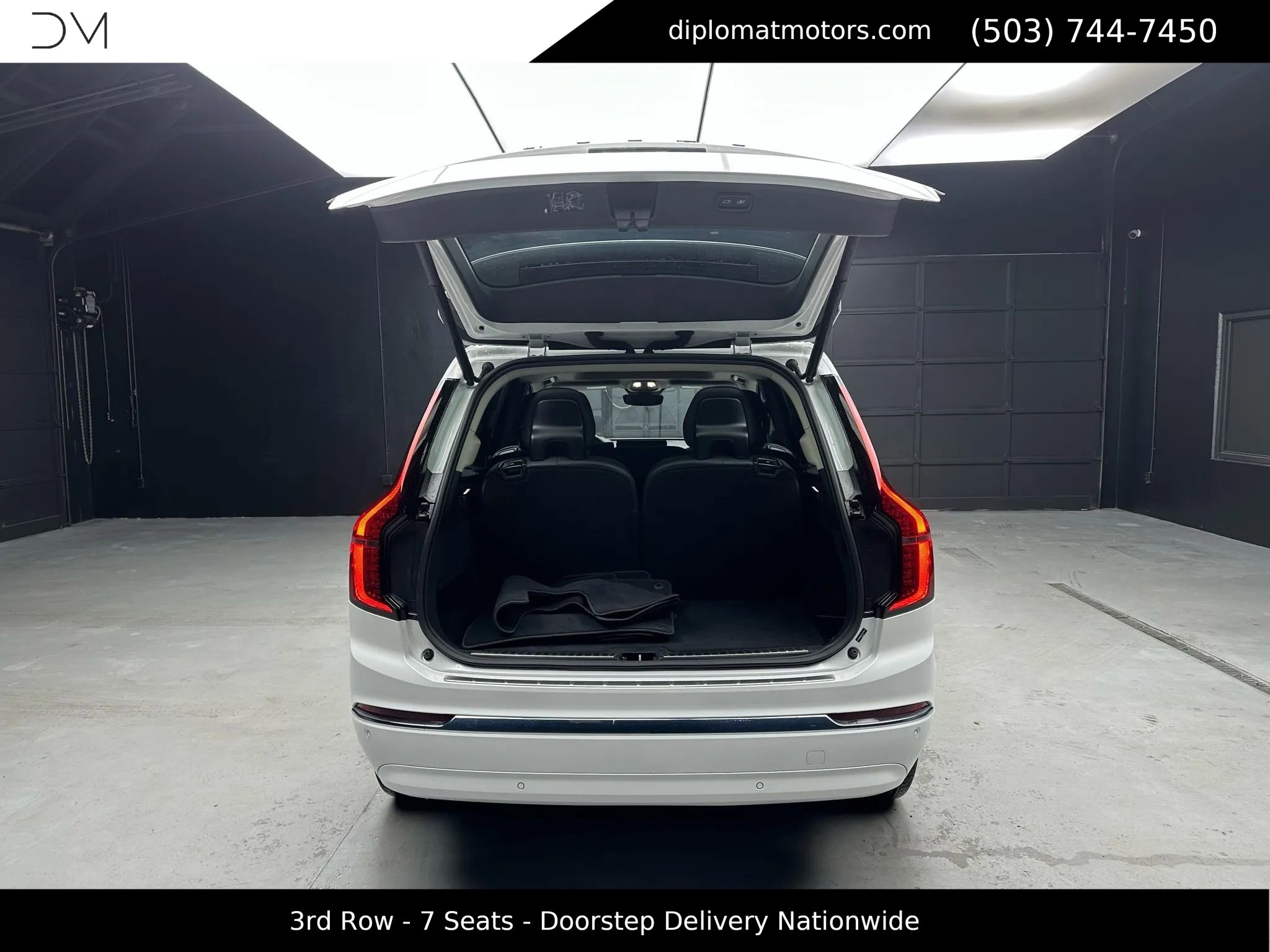 Used 2025 Volvo XC90 T8 Ultra w/ Protection Package Premier image 48