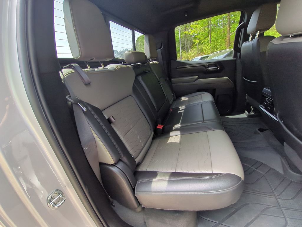 Used 2022 Chevrolet Silverado 1500 ZR2 w/ Technology Package image 34