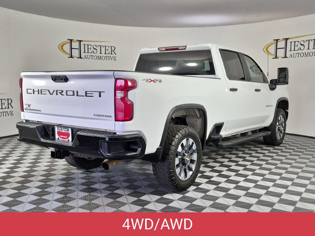 Used 2021 Chevrolet Silverado 2500 Custom w/ Custom Convenience Package AWD/4WD image 4