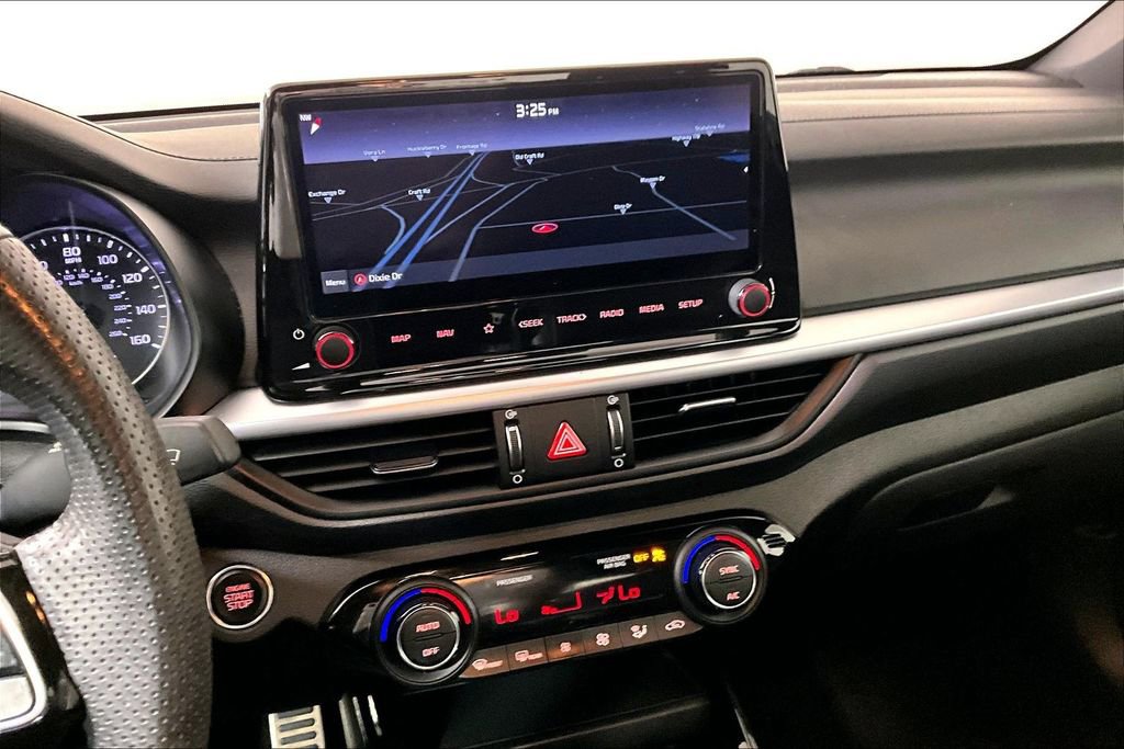 Used 2022 Kia Forte GT-Line w/ GT-Line Technology Package image 6