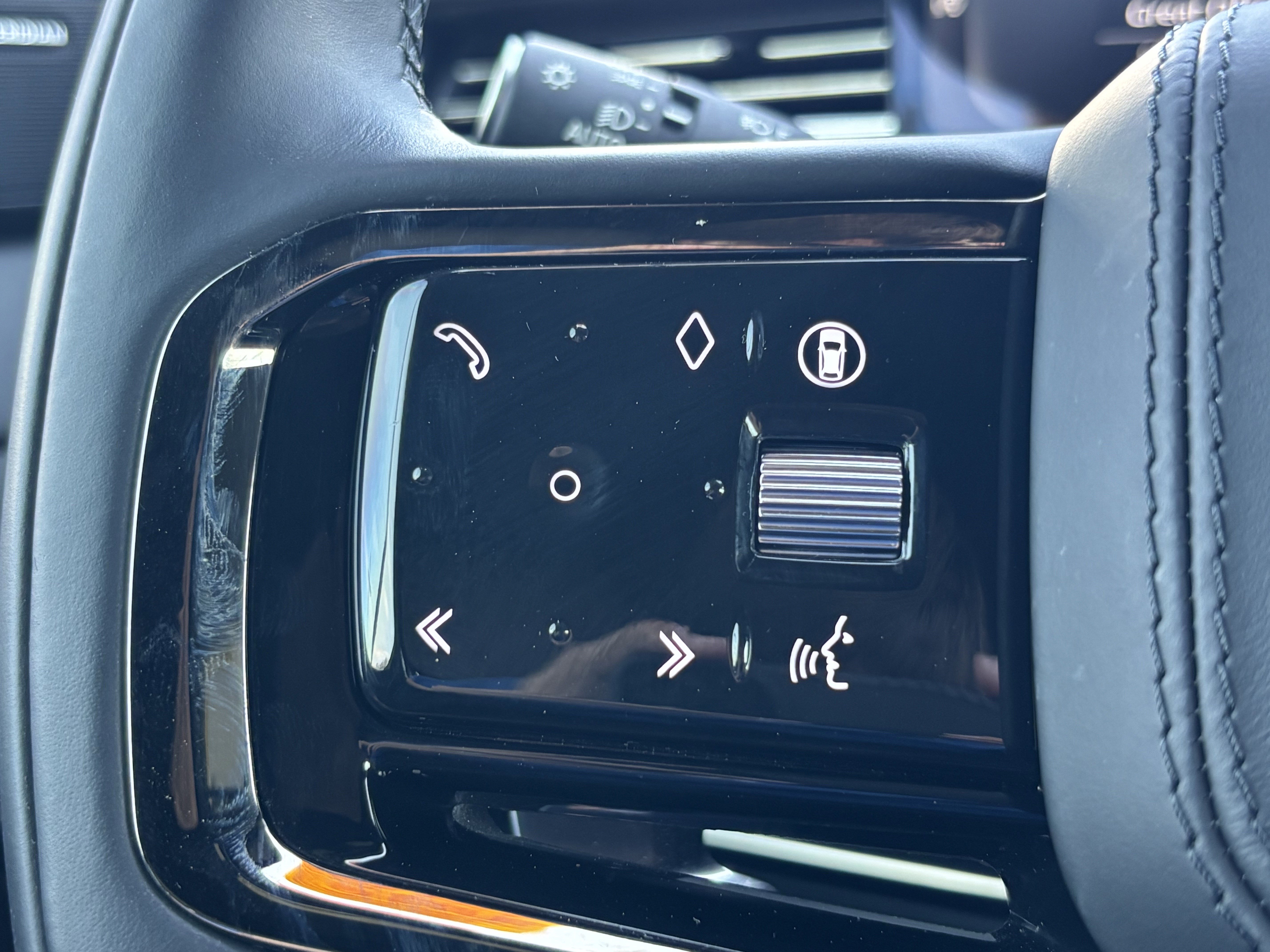 Used 2024 Land Rover Range Rover Sport Dynamic SE image 19