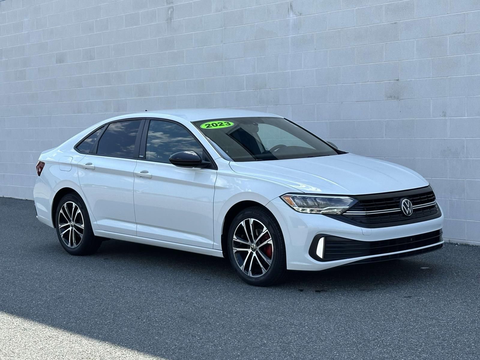 Used 2023 Volkswagen Jetta Sport FWD image 7