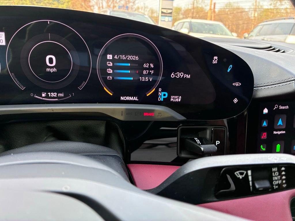 Used 2023 Porsche Taycan RWD image 33