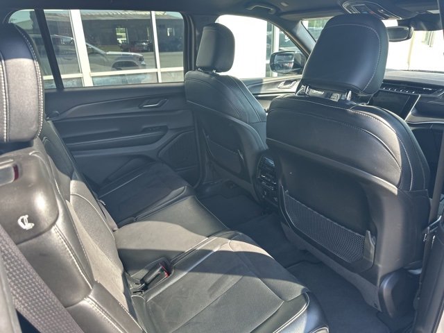 Used 2024 Jeep Grand Cherokee L Laredo image 27