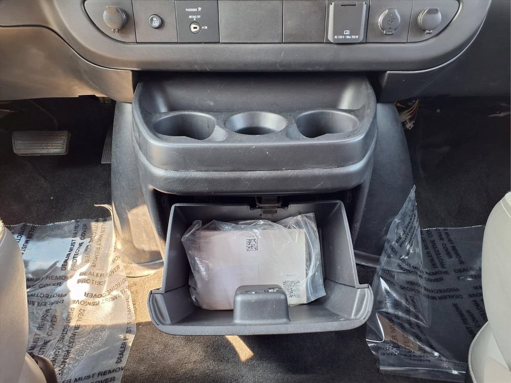 Used 2015 Chevrolet Express 3500 LT w/ LT Preferred Equipment Group RWD image 18