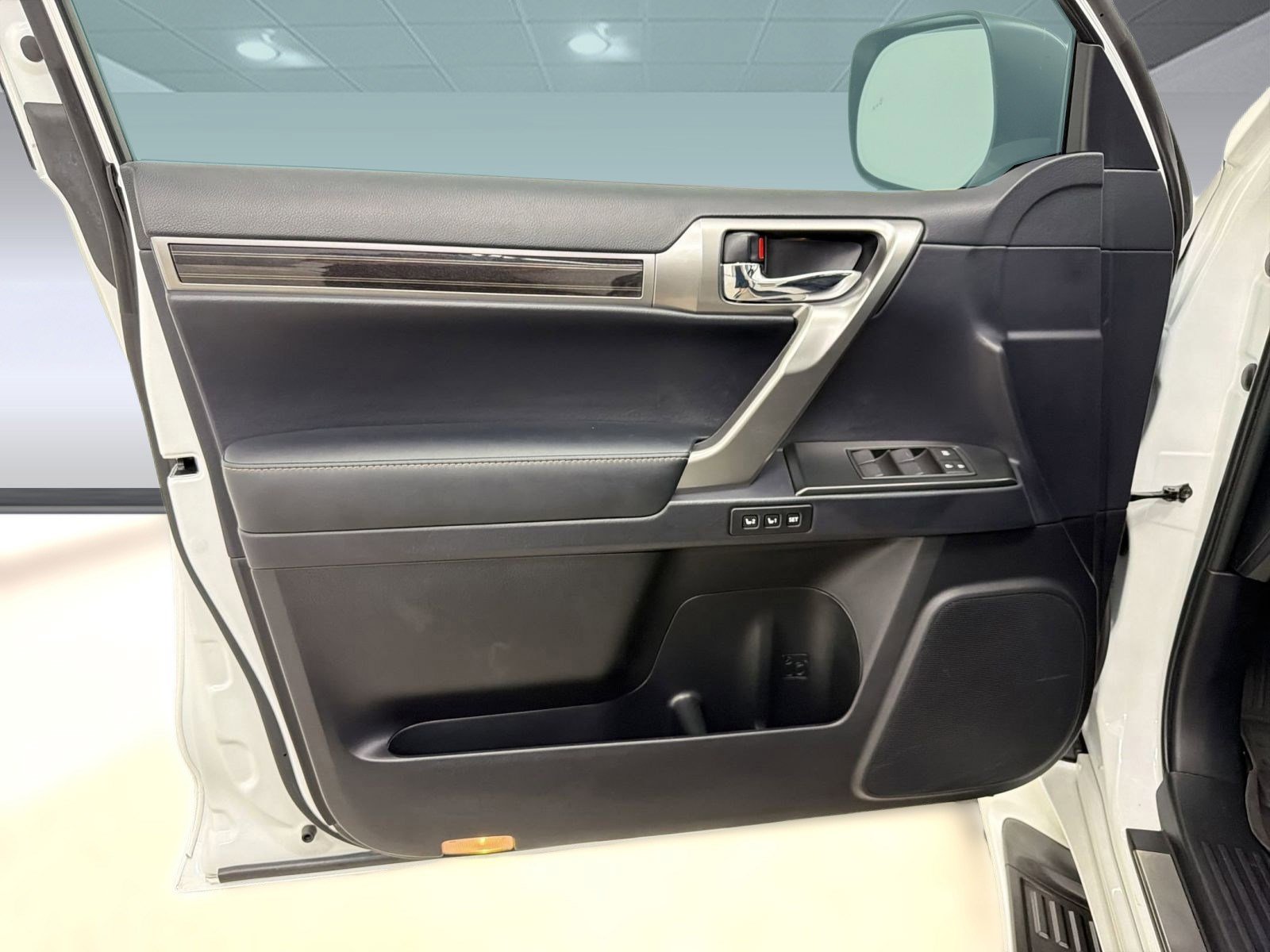 Certified 2023 Lexus GX 460 Premium w/ Accessory Package AWD/4WD image 22