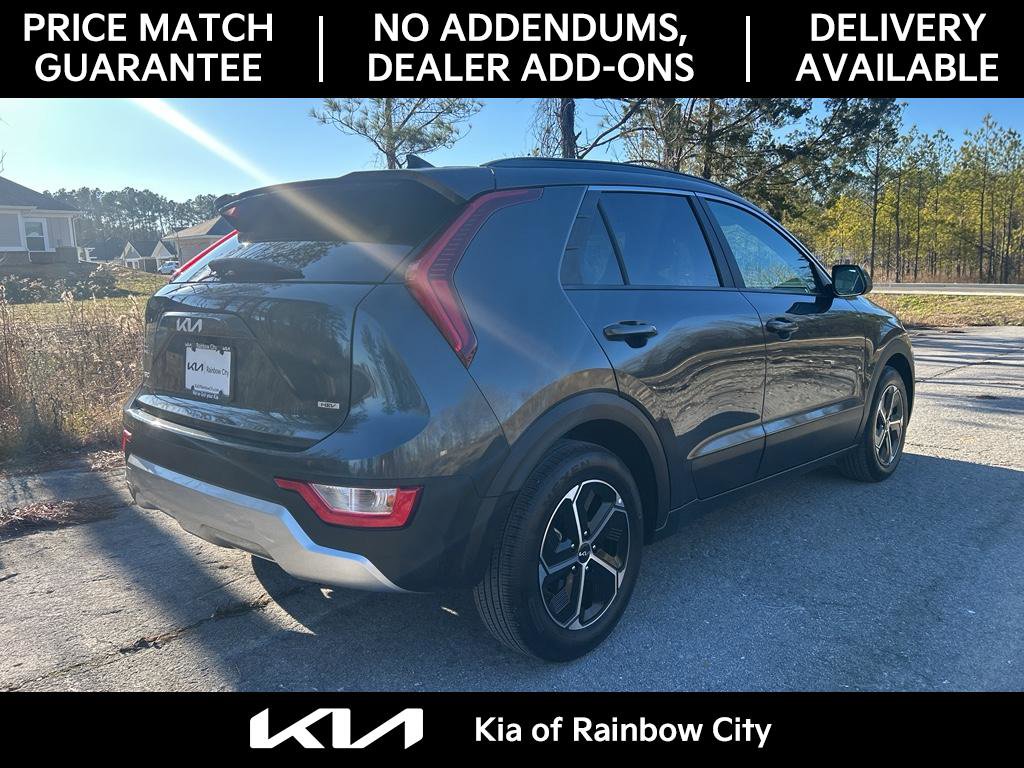 Used 2025 Kia Niro LX image 11