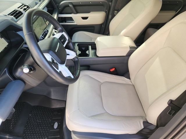 Used 2024 Land Rover Defender 110 S image 14
