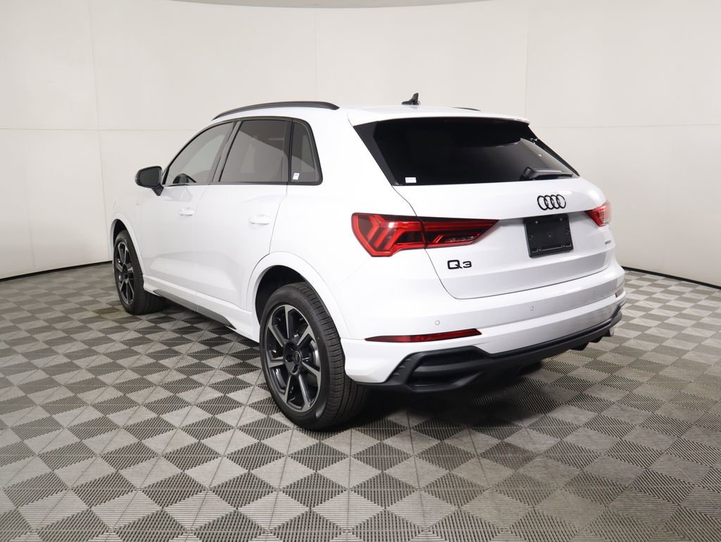Used 2025 Audi Q3 2.0T Premium Plus w/ Premium Plus Package AWD/4WD image 8