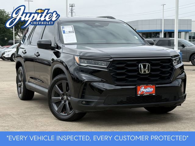Used 2025 Honda Pilot Sport image 1