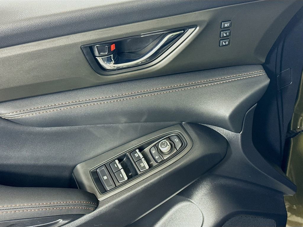 Used 2025 Subaru Ascent Bronze Edition image 18