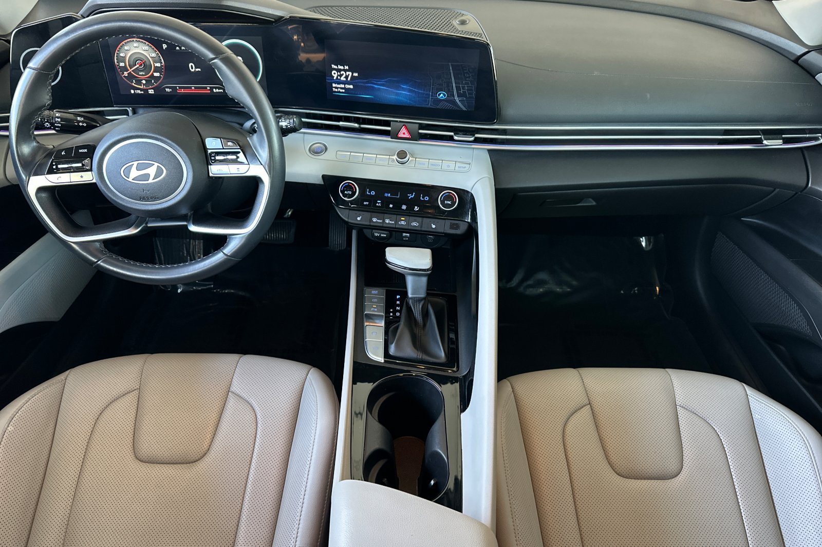 Used 2024 Hyundai Elantra Limited FWD image 12