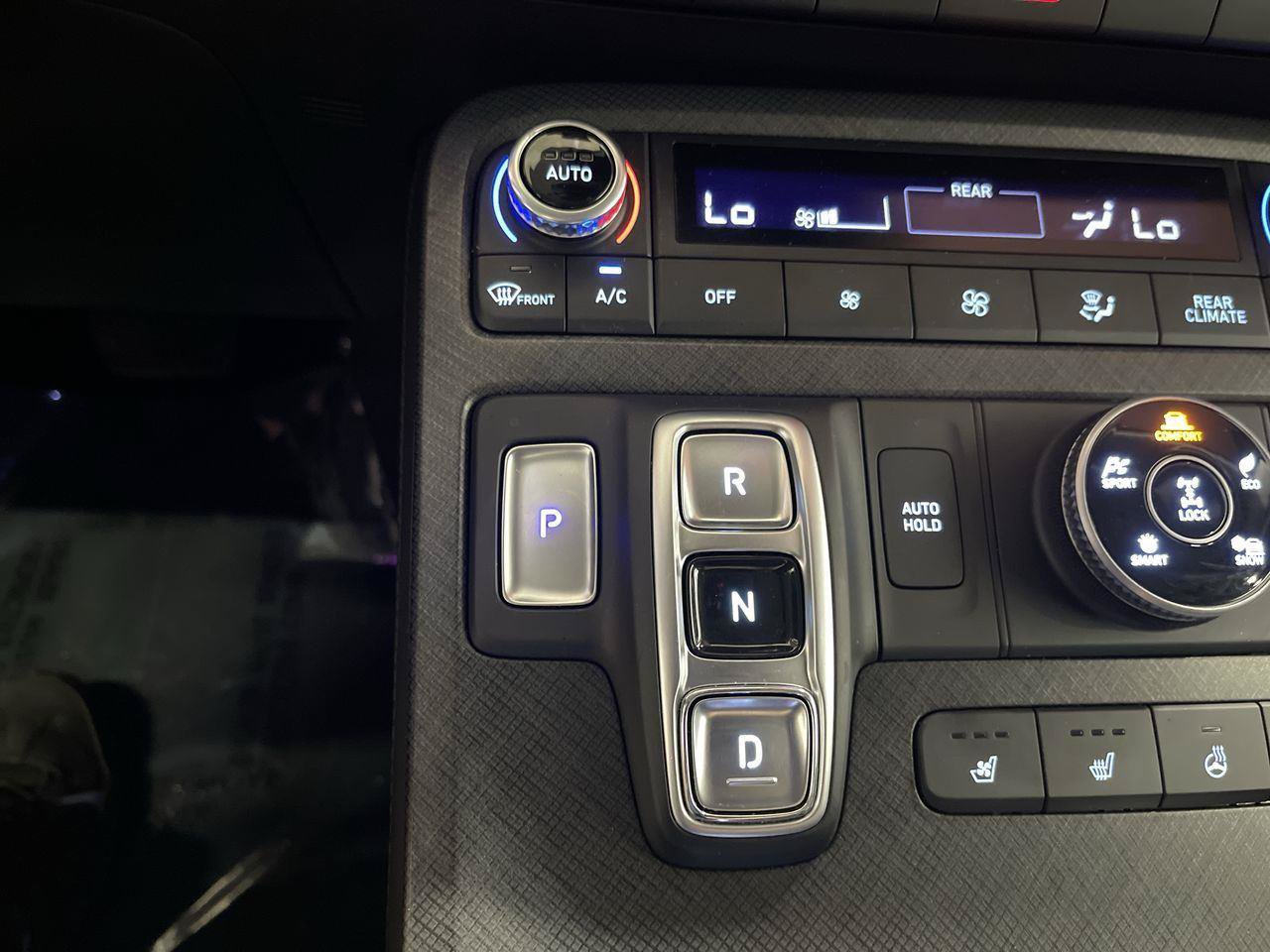 Used 2024 Hyundai Palisade Limited AWD/4WD image 20