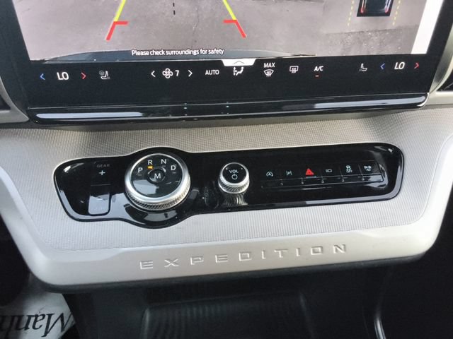 Used 2025 Ford Expedition Active RWD image 44