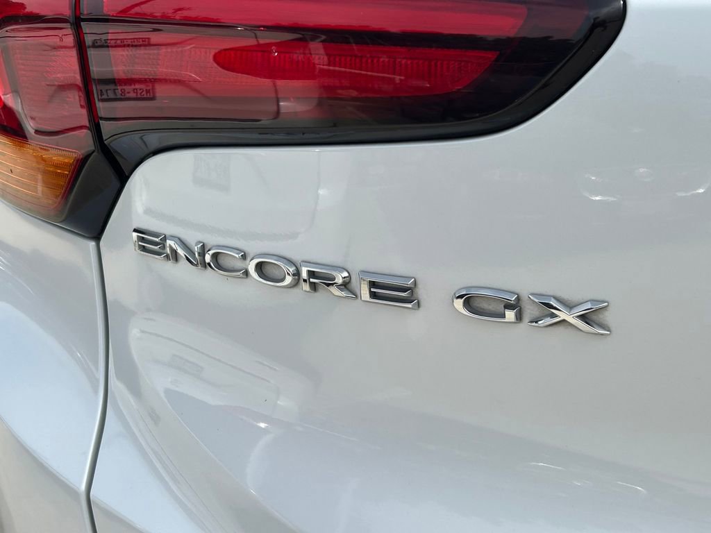 Used 2020 Buick Encore GX Essence w/ Advanced Technology Package image 12