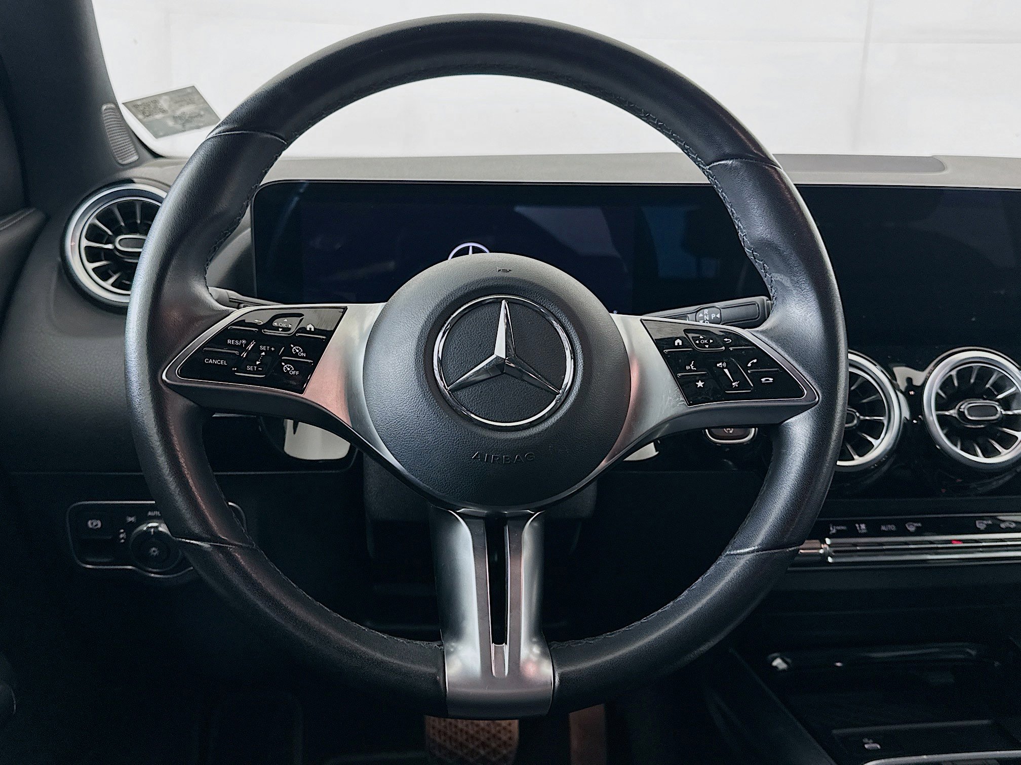 Used 2025 Mercedes-Benz GLA 250 4MATIC image 18