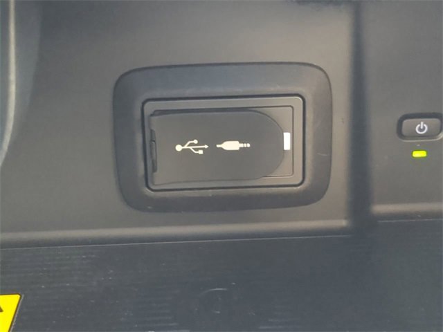 Certified 2022 Toyota Venza LE image 21