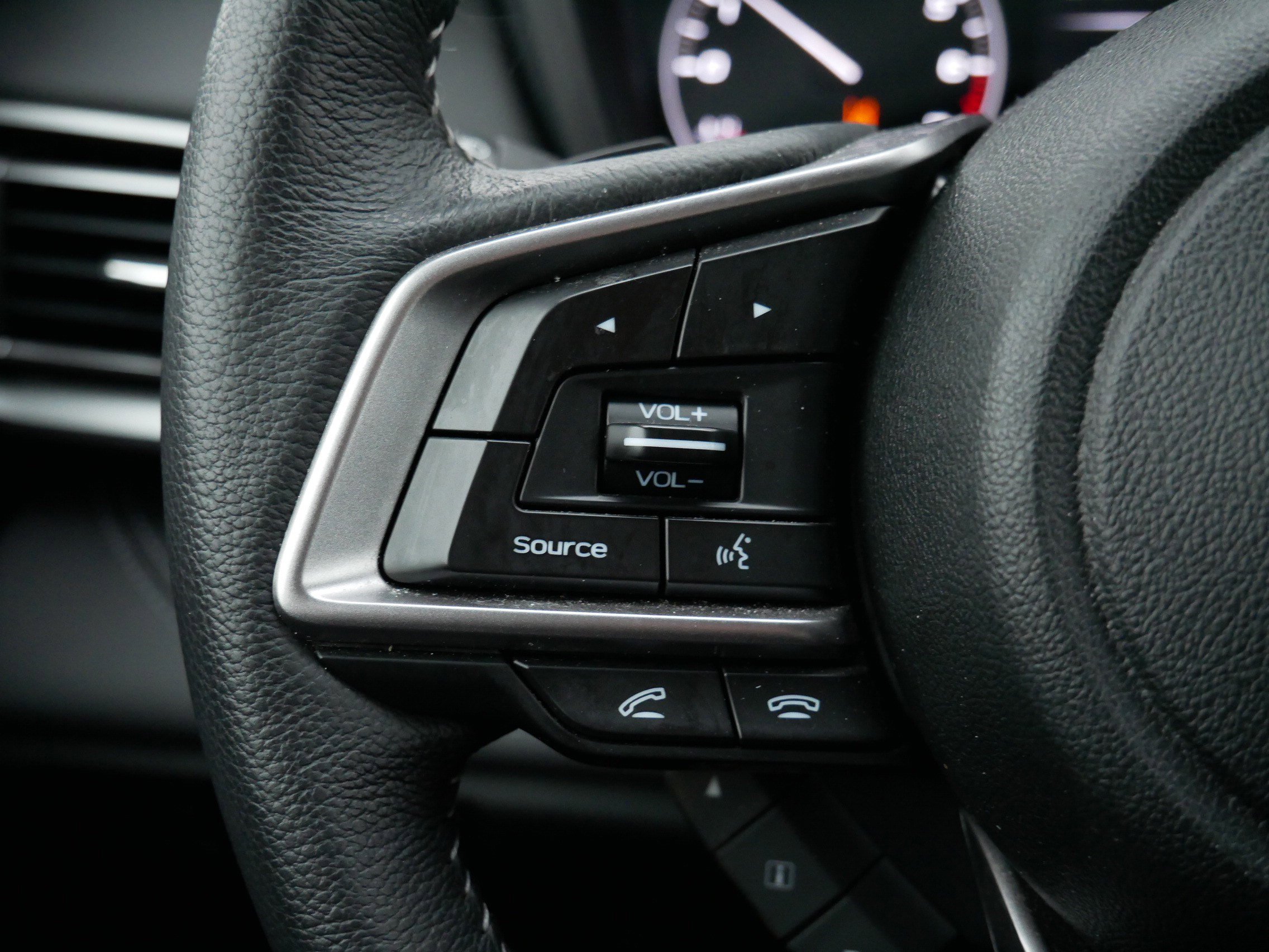 Used 2020 Subaru Outback Limited image 28