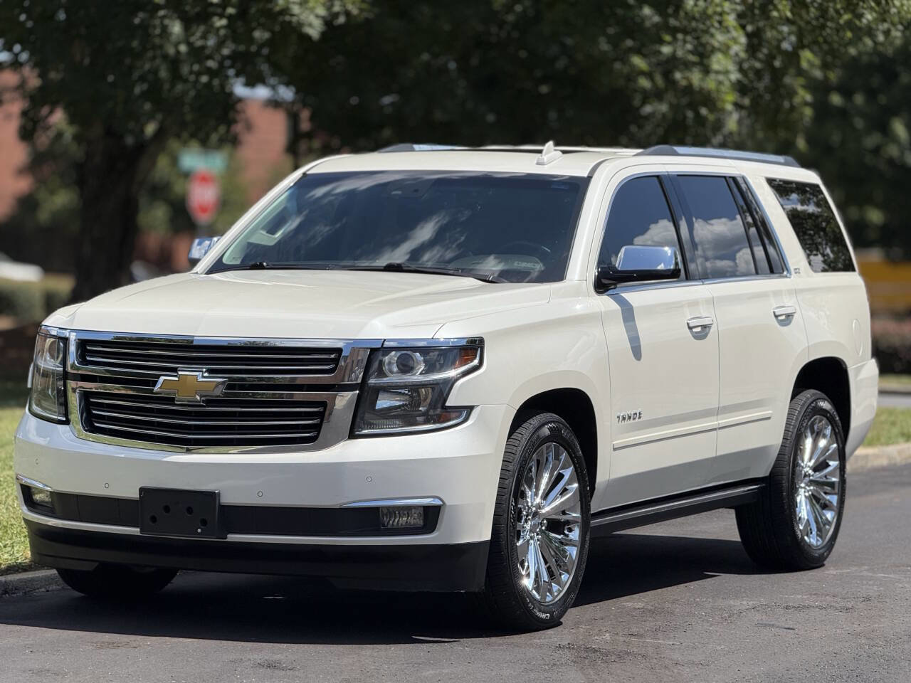 Used 2015 Chevrolet Tahoe LTZ image 2