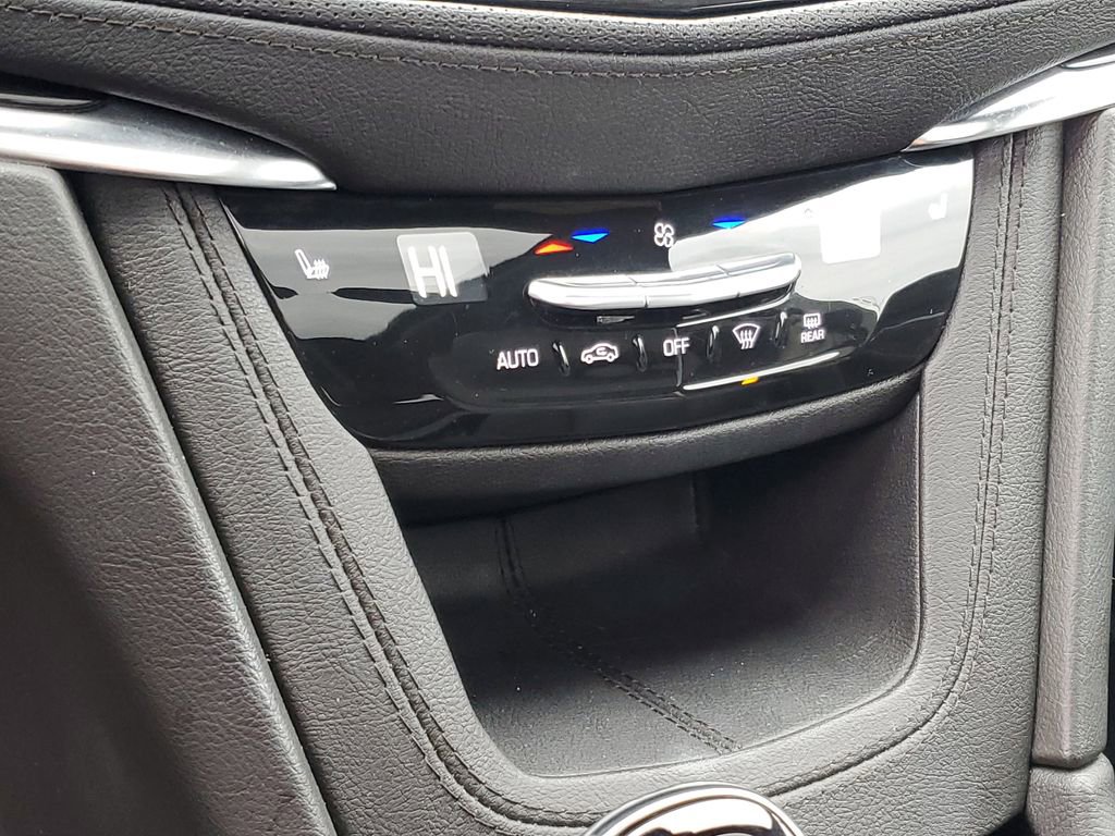 Certified 2023 Cadillac XT5 Premium Luxury FWD image 17