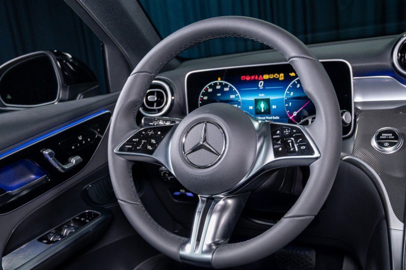 Used 2026 Mercedes-Benz GLC 300 image 15