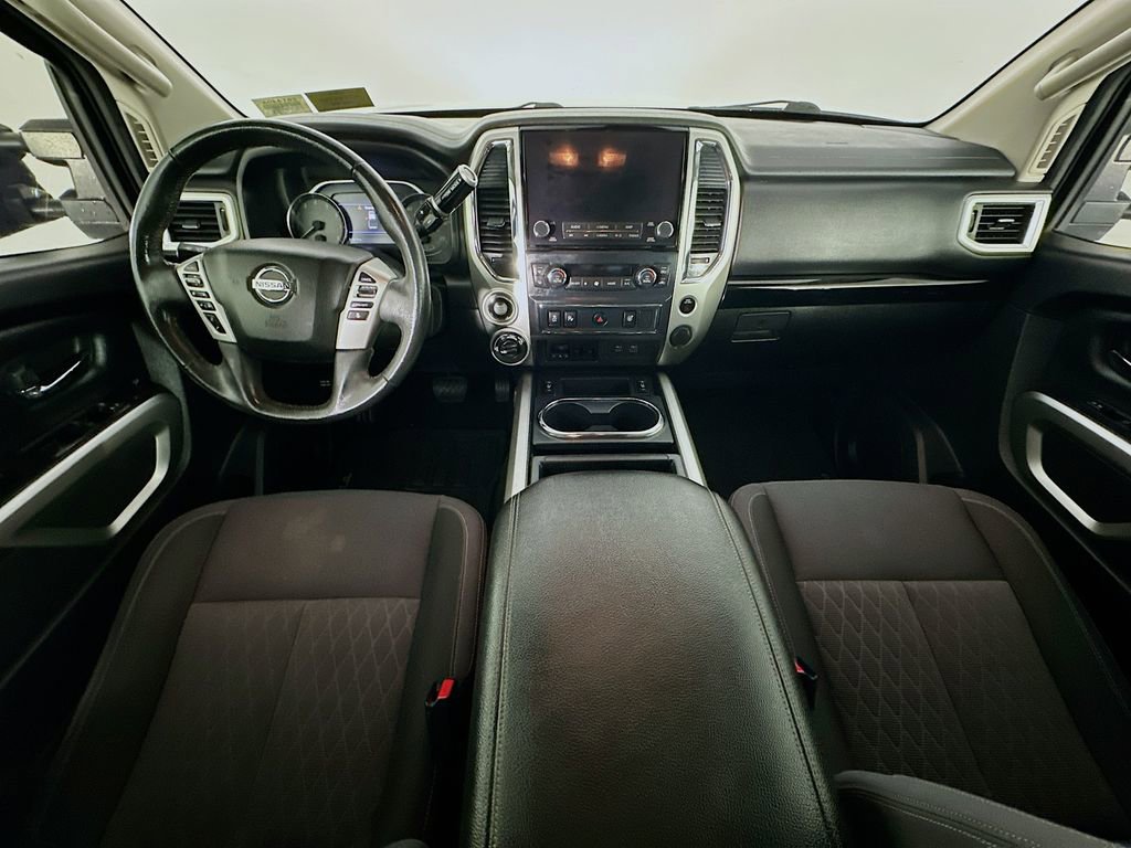 Used 2021 Nissan Titan SV w/ SV Convenience Package AWD/4WD image 10