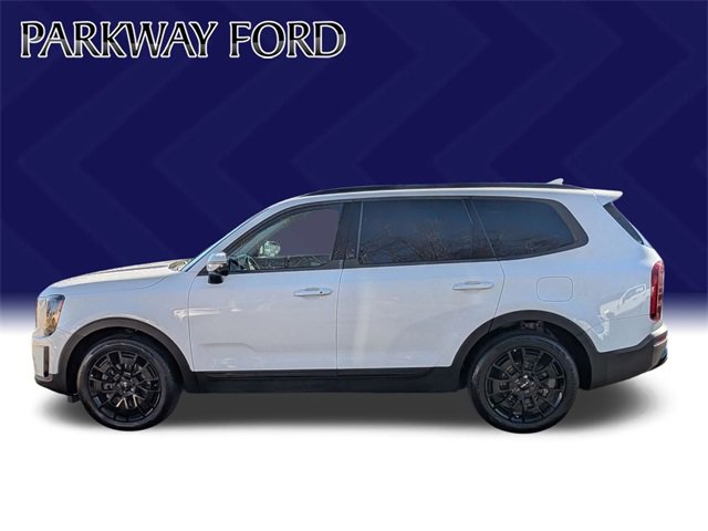 Used 2022 Kia Telluride SX w/ Nightfall Edition Package image 8