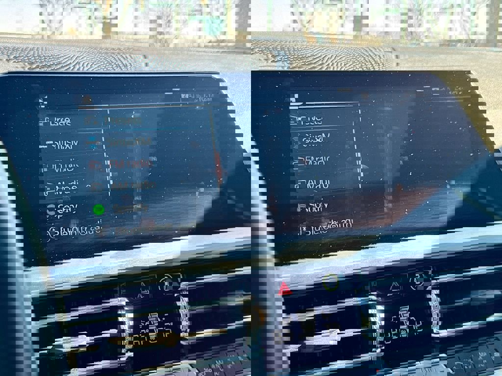 Used 2022 BMW 330e 330e iPerformance w/ M Sport Package image 25