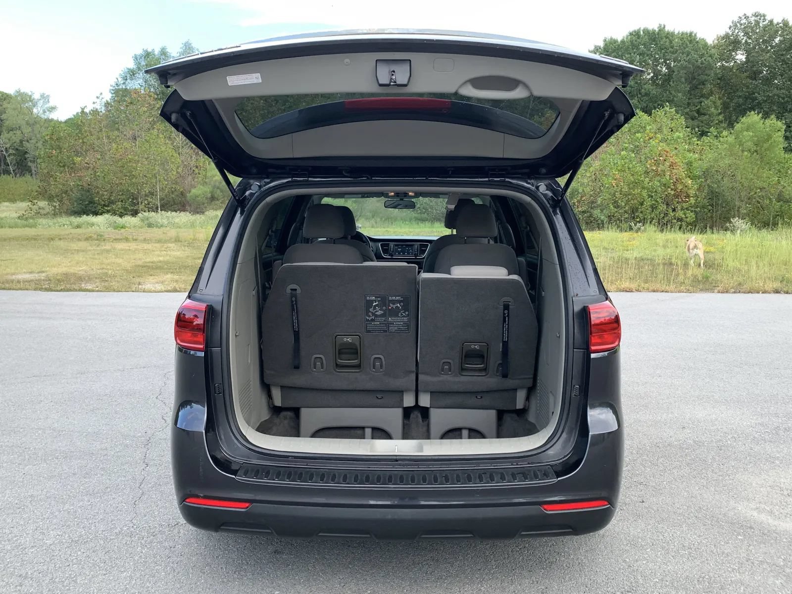 Used 2021 Kia Sedona LX FWD image 9